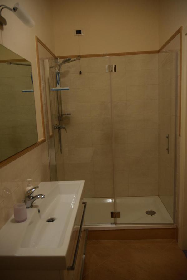 Lucca Cycling Holidays Il Tiglio Rooms Sant'Andrea di Compito Luaran gambar